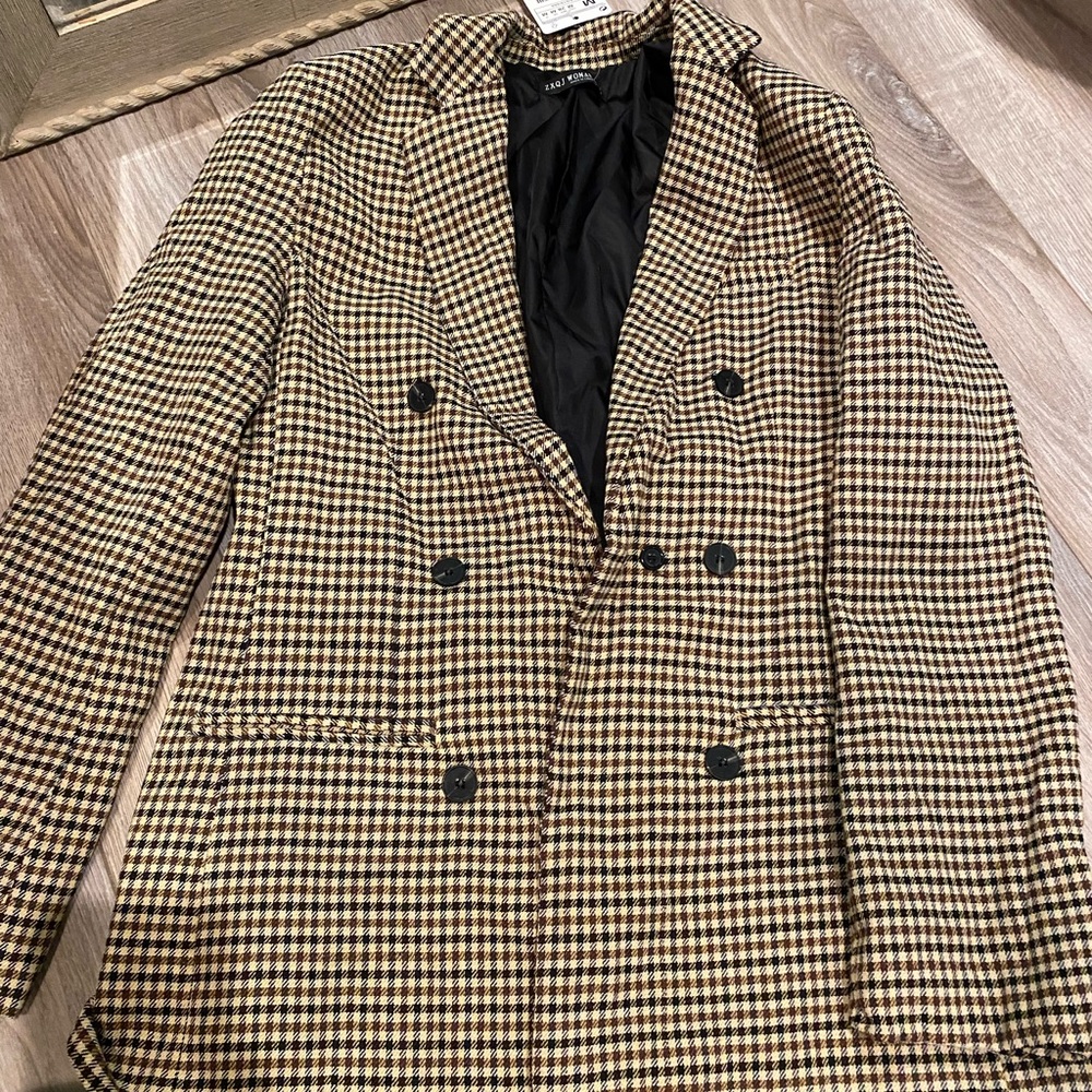 Checkered blazer